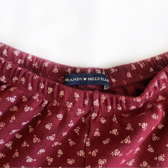 Brandy Melville Emery Shorts - Picture 2 of 2